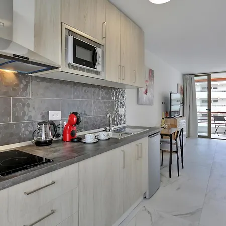 Sea Views Modern Estudio Olimpia Near The Apartman