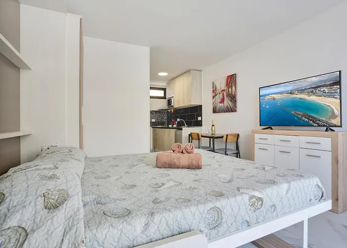 Sea Views Modern Estudio Olimpia Near The Апартаменти