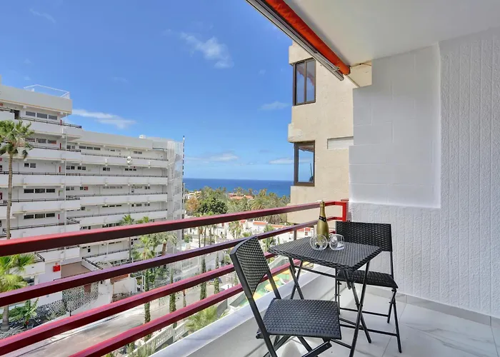 Апартаменти Sea Views Modern Estudio Olimpia Near The *